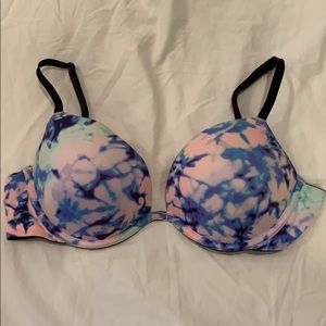 Victoria secret/pink tie-dye push-up bra